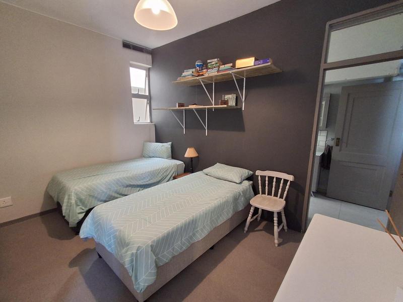 2 Bedroom Property for Sale in Sea Point Western Cape